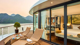 Private Balcony Cabin at Sunset is the best moment of Halong Bay Cruise Trip!